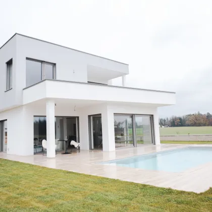 Modernes Traumhaus mit Pool - Erstbezug auf 183 m2 Luxus - Bild 2