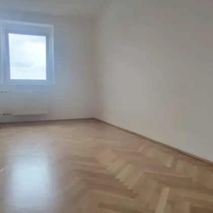 Große 4 Zimmer Wohnung am Rande von Linz - Bild 2