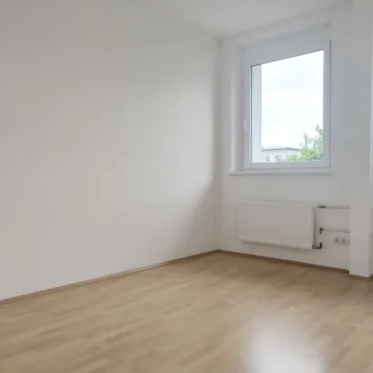 Große 4 Zimmer Wohnung am Rande von Linz - Bild 2