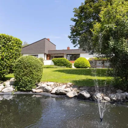 WOHNJUWEL DER EXTRAKLASSE - ARCHITEKTEN-VILLA MIT PARKÄHNLICHEM GARTEN, WEITBLICK UND PRIVATSPHÄRE - Bild 3