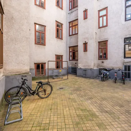 ++NEU++ Sanierungsbedürftige 3-Zimmer Altbau-Wohnung mit viel Potenzial! - Bild 3