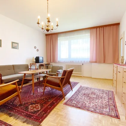 Zentral gelegene 2-Zimmer-Wohnung mit Loggia - Bild 3