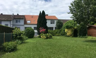 Ein-oder Zweifamilienhaus auf ca.1.100m2 Baugrundstück!