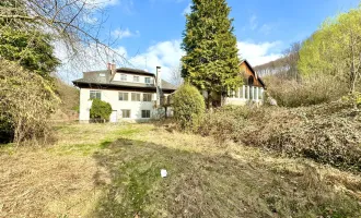 Idyllische Ruhelage mit anliegendem Bach: Ihre Villa mit riesigem Potential