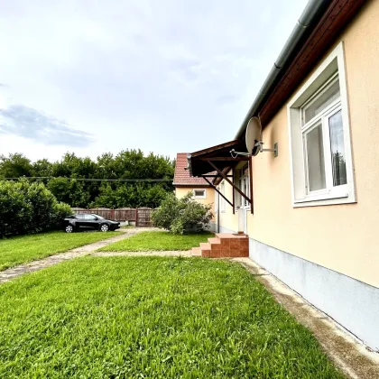 Hier werden Wohnträume wahr - Einzigartiger Bungalow mit knapp 3.500m² Grundstück! - Bild 3