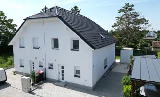 Neubau - moderne 4 Zimmer Doppelhaushälfte in bester familienfreundlicher Lage - Sackgasse