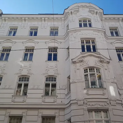 Sanierter Stilaltbau, großer Balkon mit Grünblick, Luftwärmepumpe - provisionsfrei! - Bild 2