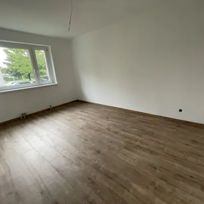 Erdgeschosswohnung mit Balkon! - Bild 3