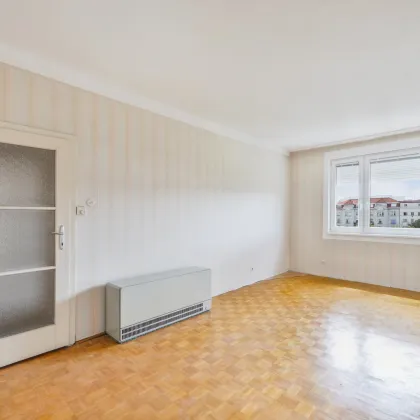 **Sanierungsbedürftige Wohnung in Toplage** - 2 Zimmer voller Potenzial - Bild 3