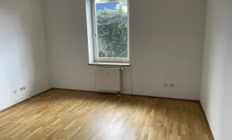 Erdgeschoss-Wohnung mit Stellplatz