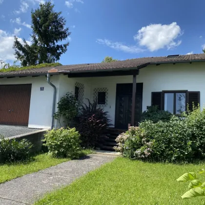 Stilvolles Einfamilienhaus mit großem Garten - Bild 2