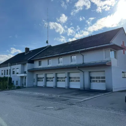 Rettungsdienststelle für Gewerbe bzw. Wohnzwecke inklusive grossen Garagenplätzen zu vermieten - Bild 2