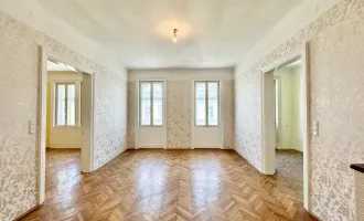 LEBEN nächst VOLKSTHEATER und WIENER INNENSTADT! Sanierungsbedürftiger Altbau im 4. Liftstock