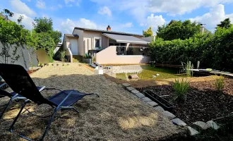 HIER LÄSSTS SICH WOHNEN - Bungalow mit Gartenparadies und Schwimmteich