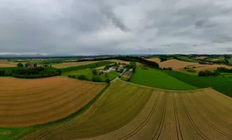 Landwirtschaftliche Ackerflächen im Speckgürtel von Wels