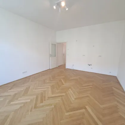 2 Zimmer-Altbauwohnung mit bewilligtem Balkon im Stuwerviertel - Bild 2