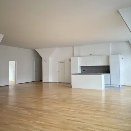 Unbefristeter Mietvertrag - Einzigartiges Loft mit 2 Schlafzimmern, neuer Küche und große Terrasse mit Grünblick - Einmalige Gelegenheit im 5. Bezirk in zentraler Lage! - Bild 3