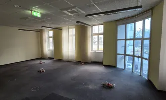 Büro/Praxis in zentraler Lage - 156m², 4 Zimmer, gepflegt, mit Klimaanlage & Aufzug - 1150 Wien