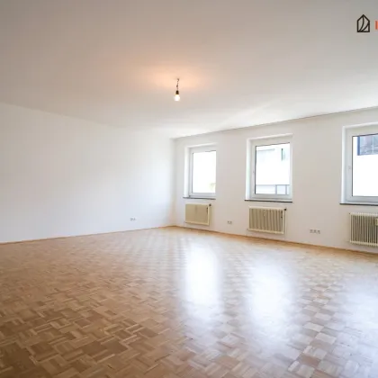 Ideal für Familien und WGs! 4-Zimmer-Wohnung mit Stadtblick im Zentrum von Wels zu vermieten - Bild 2