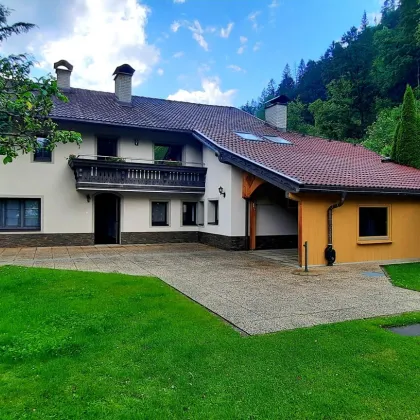 Neuwertige, generalsanierte Eigentumswohnung mit Garten und Carport - Bild 3