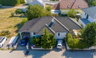 Renovierungsbedürftiger Bungalow mit Wohnkeller auf 700m² Grund mit großer Terrasse und Swimmingpool