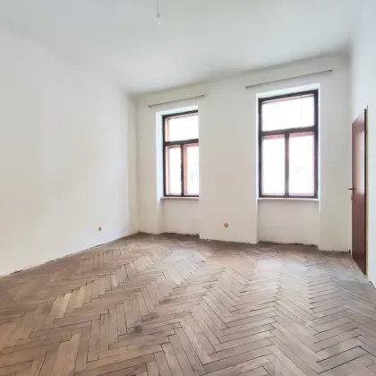 **WOHNUNG MIT POTENTIAL**ALTBAU** SCHLAGEN SIE ZU** - Bild 2