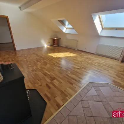 Traumhafte Dachgeschoßwohnung mit Terrasse in Top-Lage - Perfekt für Singles oder Paare! - Bild 3