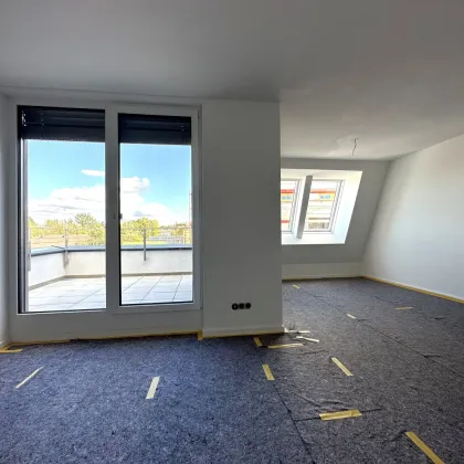 Blumengasse - 2 Zimmer Wohnung mit Terrasse | 2.OG = DG | Neubau - Erstbezug | Klimaanlage | Einbauküche | zzgl. Tiefgaragenstellplatz | Top C13 - Bild 2