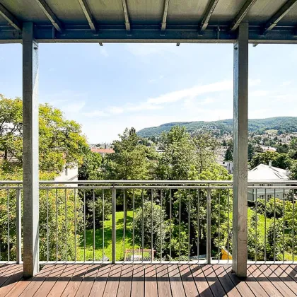 Charmante Altbaubauwohnung mit Balkon! Großzügig und lichtdurchflutet! - Bild 3