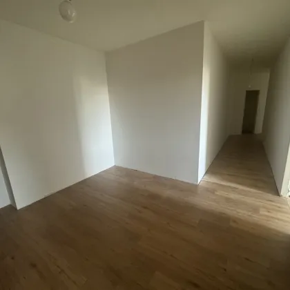 Sehr geräumige 2,5 Zimmerwohnung mit schönem Balkon - Bild 3