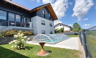 *SCHNÄPPCHEN* Traumhaftes 1-2 Familienhaus mit Pool und Gewaltiger Aussicht in TOP-Aussichtslage