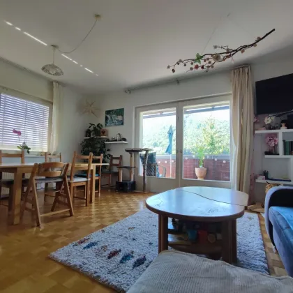 *ÜBER DEN DÄCHERN von GRAZ* perfekt aufgeteilte 4-Zimmer Wohnung mit Eigengarten, 55m² Balkon, Doppelcarport und TRAUMHAFTER AUSSICHT! - Bild 3