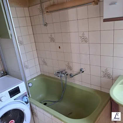 * 2 Zimmerwohnung zur Sanierung * GRÜNBLICK - Bild 2