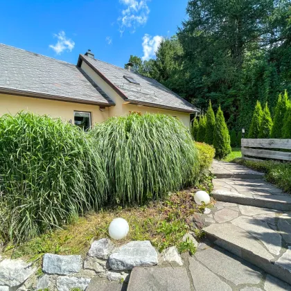 SCHÖNES WOHNHAUS AM SONNENPLATEAU DES MILLSTÄTTER SEES: GRÜNE IDYLLE MIT NATURBLICK INKLUSIVE! - Bild 2