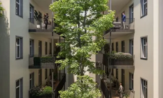 Kernsanierte 2,5 Zimmer Wohnung im Stilaltbau!