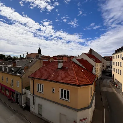 Mit Blick über die Dächer der Stadt! 3-Zimmer-Wohnung nächst Hauptplatz - Bild 2