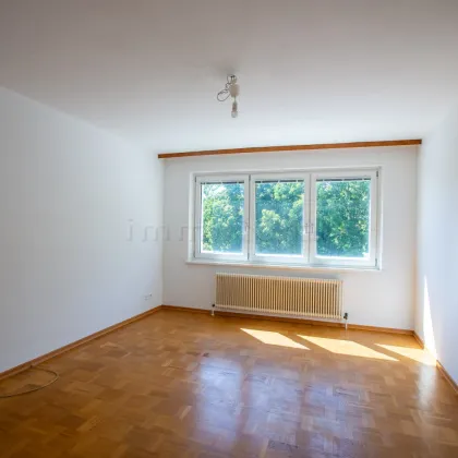 Sonnige 2-Zimmer-Dachgeschosswohnung in traumhafter Grünruhelage - Bild 3