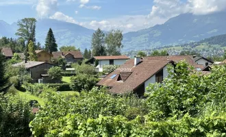 Totaler Ruhepol, geteiltes Baugrundstück, ca. 510 m2, Feldkirch-Tisis od. doppelte Größe, 2x ca. 510 m2 (ca. 1.021 m2), in 6 Min. p. PKW v. Stadtzentrum Feldkirch direkt mitten im Grünen, Stille/Ruhe/Erholung, Berg- u. Panorama-Blick, Bus-Station in 50 m.