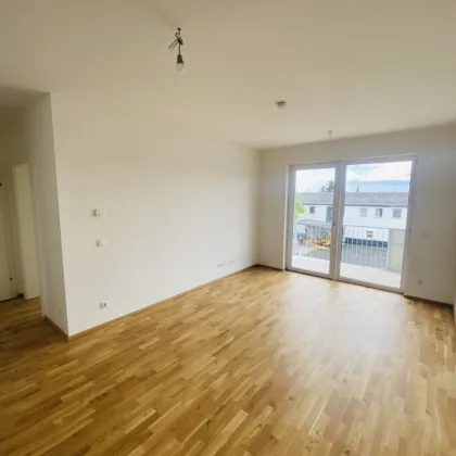 NEUBAU in Straßgang mit Tiefgaragenparkplatz, 2 Zimmern und Balkon im letzten Stock - Bild 2