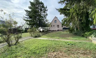 Großer Grund mit kleinem Haus (3 Zimmer, Garten, Terrasse, Garage)