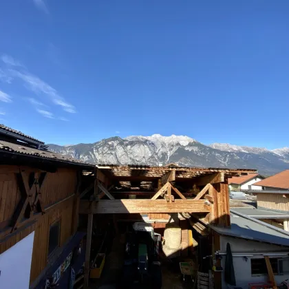 Rarität ! Mehrfamilienhaus/Bauernhaus mit zwei separaten Wohnungen, Garage und viel Platz! - Bild 3