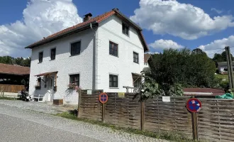 Charmantes Einfamilienhaus im Zentrum von Grünbach und am Bach gelegen