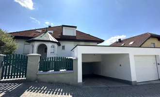 Wohnen AM GIPFELBERG | Großfamilienhaus mit unverbaubarem Ausblick | Pool & Whirlpool | 4 Garagenstellplätze | Hof am Leithaberge