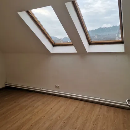 Nette Dachgeschosswohnung mit 3 Zimmern in Bruck an der Mur - Bild 2