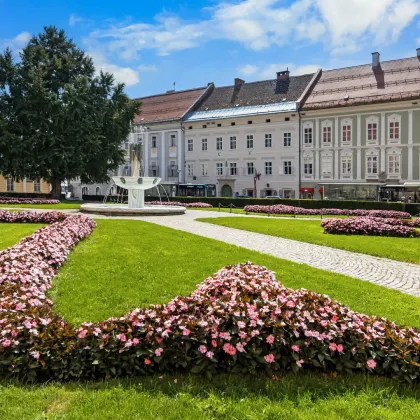 Absolute Rarität! Altbauwohnung im Renaissance-Palais! - Bild 2