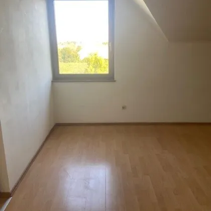 DACHGESCHOSSWOHNUNG - Maria Lanzendorf - Bild 3