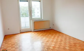 Großzügige 4-Zimmer Wohnung mit Balkon in zentraler Lage - super thermisch saniert!