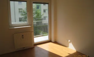 Charmante Wohnung mit Balkon