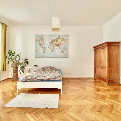 Bestlage Nähe Mariahilferstraße! Lichtdurchflutete 4-Zimmer-Altbau-Wohnung in Biedermeier-Haus - Bild 3