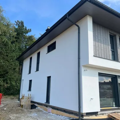 Perfektes Familienhaus in St. Pölten - Neubau Erstbezug mit Garten und großer Terrasse - Bild 2